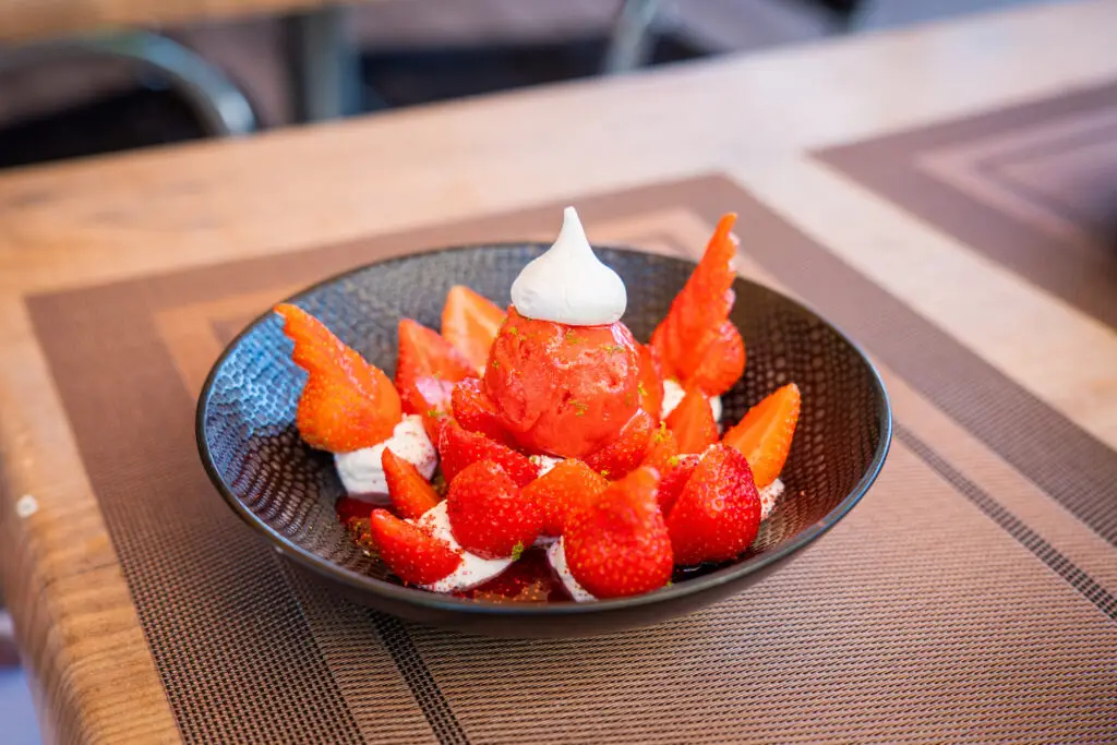 fraises à l'honneur - restaurant à mérignac arlac le meltin pottes caffé