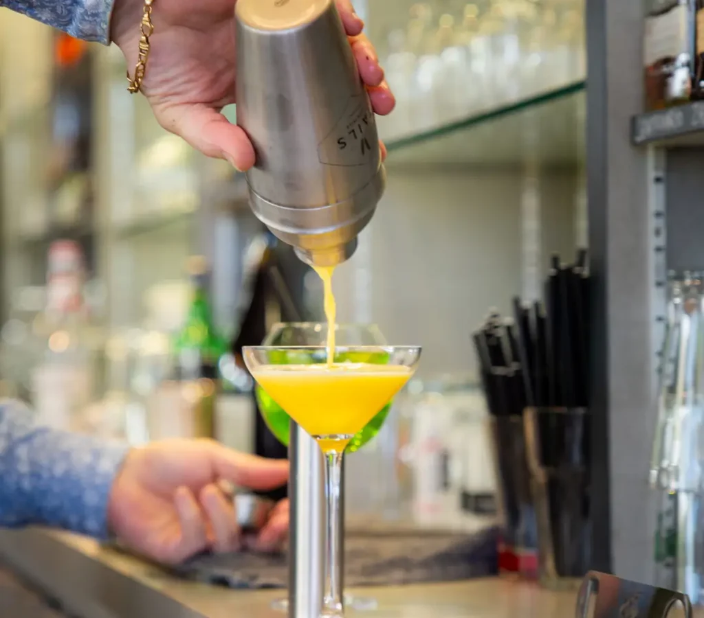 Les cockatils du meltin potes caffé restauarant à mérignac arlac